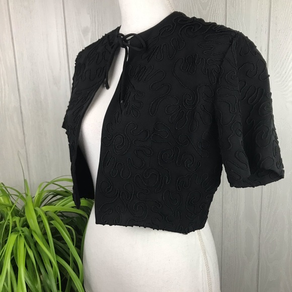 Vintage Frank Usher black cropped raised pattern short sleeve tie front jacket - Picture 5 of 11